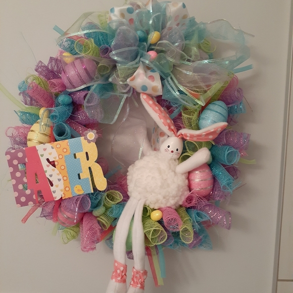 A wreath for any occasion. - Picture 13 of 16